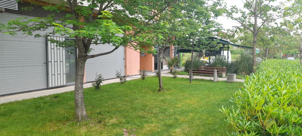 Apartment Luka Podgorica Bagian luar foto