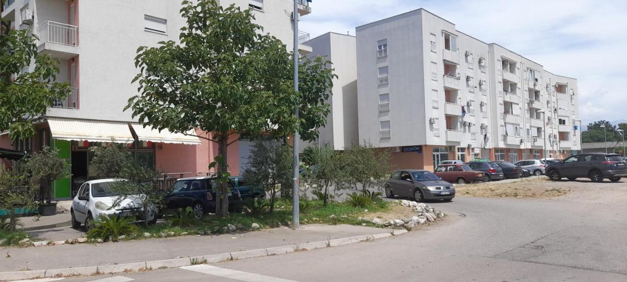 Apartment Luka Podgorica Bagian luar foto